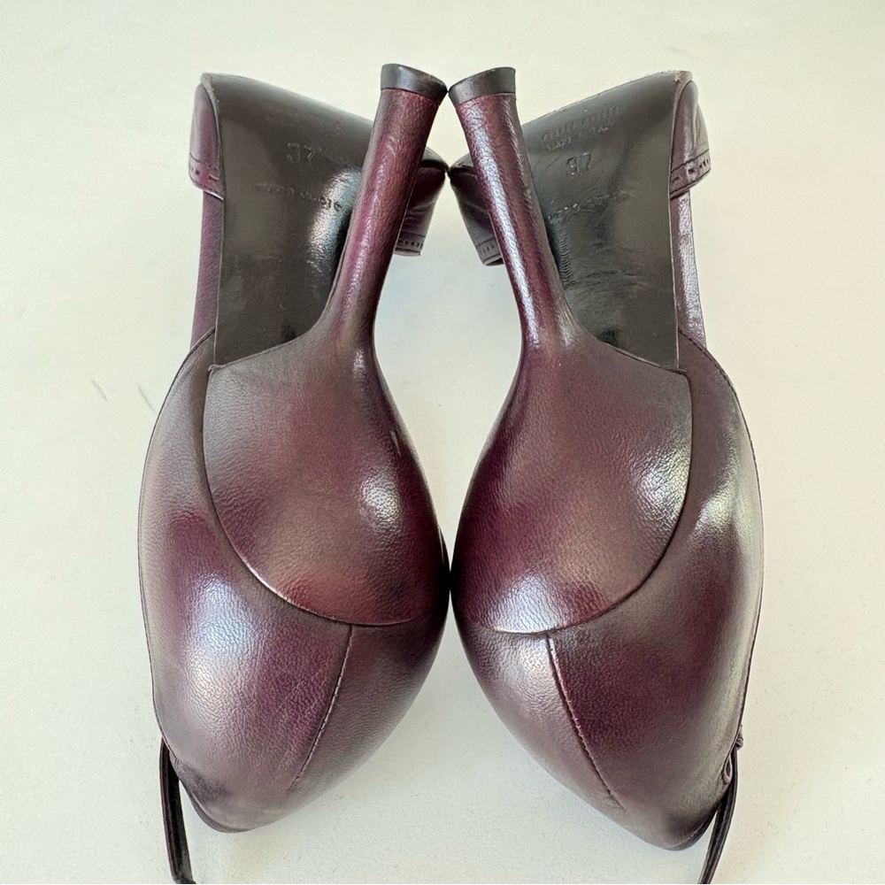 Miu Miu Dark Burgundy Leather Ankle Strap Pointed Toe Women’s Pump Heels US Sz 7 - Picture 9 of 13